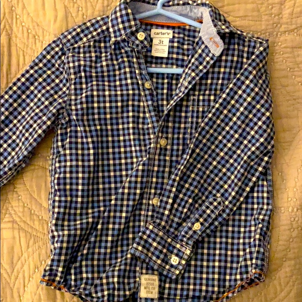 Blue plaid Carter’s size 3T button down shirt